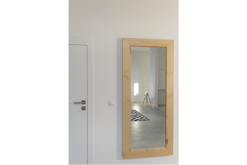 Miroir dans son entrée